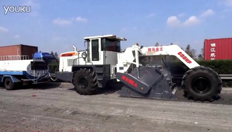 WR2300E，上海高速公路路基冷再生